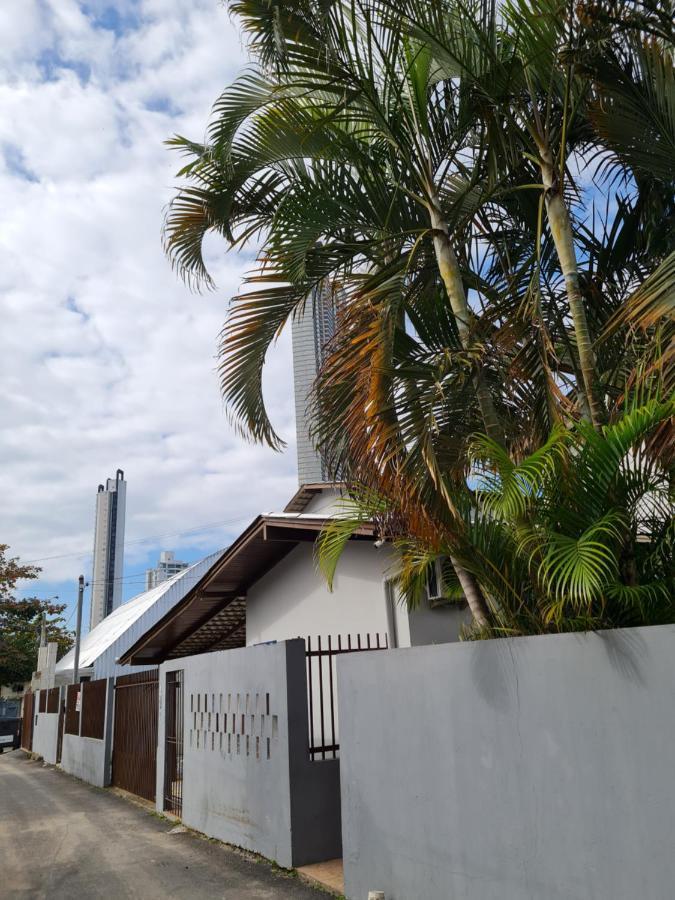 Maika'I Pousada Balneário Camboriú Exteriör bild