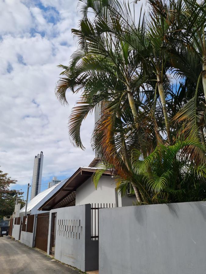 Maika'I Pousada Balneário Camboriú Exteriör bild